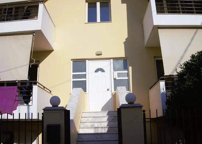 Sunny Apartmens Niki Anatolikos Sinikismos Appartamento Kalamata